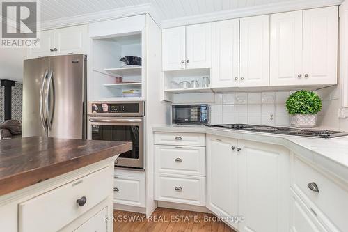 325 Balsam Chutes Road, Huntsville, ON - Indoor Photo Showing Kitchen