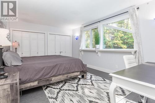 325 Balsam Chutes Road, Huntsville, ON - Indoor Photo Showing Bedroom