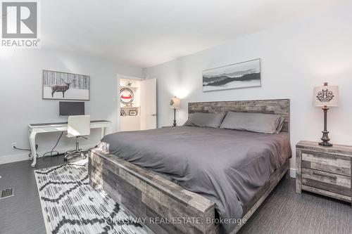 325 Balsam Chutes Road, Huntsville, ON - Indoor Photo Showing Bedroom