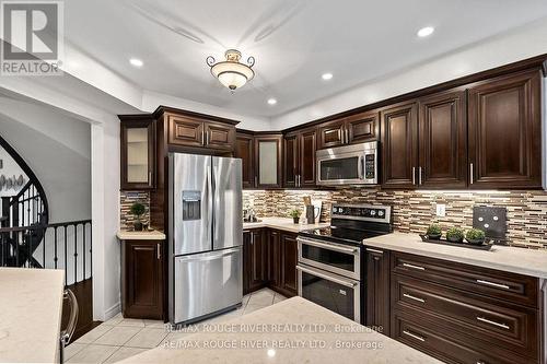 31 Kerrison Drive W, Ajax (Central), ON - Indoor Photo Showing Kitchen With Upgraded Kitchen