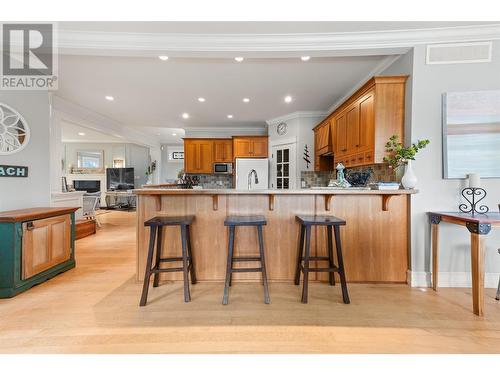 9732 Cameron Road, Vernon, BC - Indoor Photo Showing Kitchen