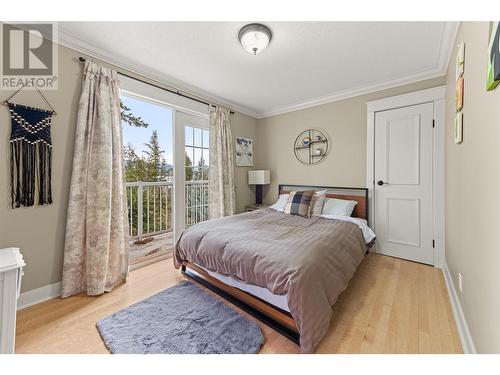 9732 Cameron Road, Vernon, BC - Indoor Photo Showing Bedroom