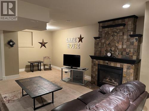 9732 Cameron Road, Vernon, BC - Indoor Photo Showing Living Room With Fireplace