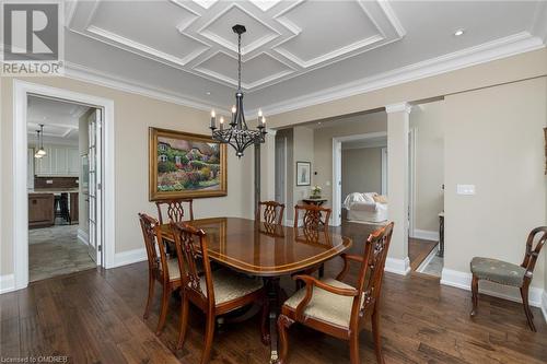 2057 Snow Crescent, Mississauga, ON - Indoor Photo Showing Dining Room