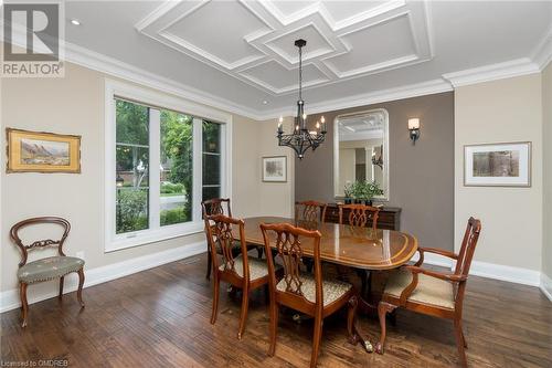 2057 Snow Crescent, Mississauga, ON - Indoor Photo Showing Dining Room