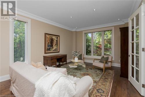 2057 Snow Crescent, Mississauga, ON - Indoor Photo Showing Living Room