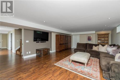 2057 Snow Crescent, Mississauga, ON - Indoor Photo Showing Living Room