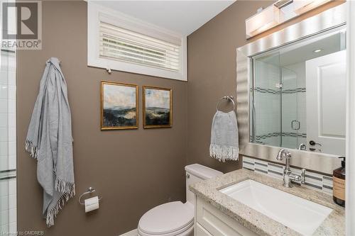 2057 Snow Crescent, Mississauga, ON - Indoor Photo Showing Bathroom