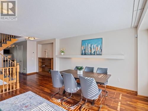 154 Millcliff Circle, Aurora, ON - Indoor Photo Showing Dining Room