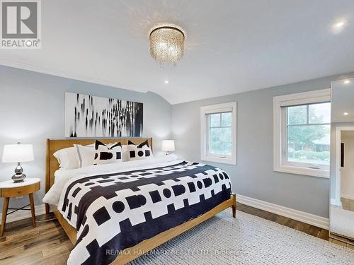 15 Lyme Regis Crescent, Toronto, ON - Indoor Photo Showing Bedroom