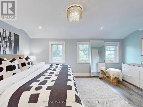 15 Lyme Regis Crescent, Toronto, ON - Indoor Photo Showing Bedroom