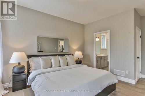 27 Keba Crescent, Tillsonburg, ON - Indoor Photo Showing Bedroom