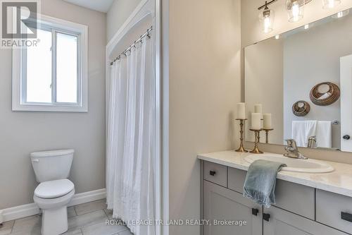 27 Keba Crescent, Tillsonburg, ON - Indoor Photo Showing Bathroom