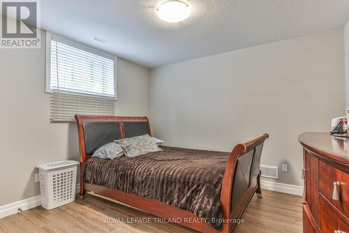 27 Keba Crescent, Tillsonburg, ON - Indoor Photo Showing Bedroom