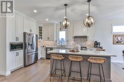 27 Keba Crescent, Tillsonburg, ON - Indoor Photo Showing Kitchen With Stainless Steel Kitchen With Upgraded Kitchen