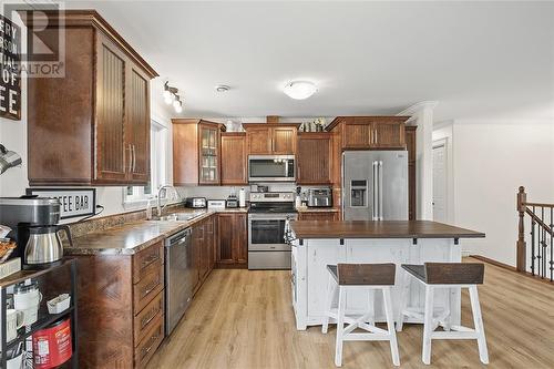 20 Grace'S Place, Flatrock, NL - Indoor Photo Showing Kitchen With Stainless Steel Kitchen