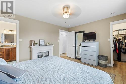 20 Grace'S Place, Flatrock, NL - Indoor Photo Showing Bedroom