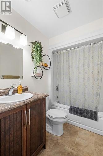 20 Grace'S Place, Flatrock, NL - Indoor Photo Showing Bathroom