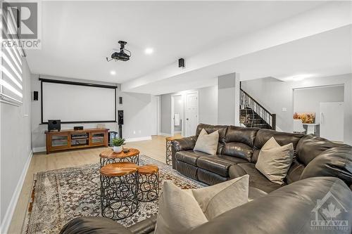 1136 Beckett Crescent, Stittsville, ON - Indoor Photo Showing Living Room