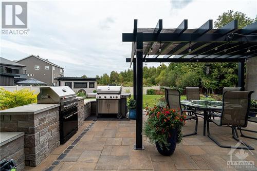 1136 Beckett Crescent, Stittsville, ON - Outdoor