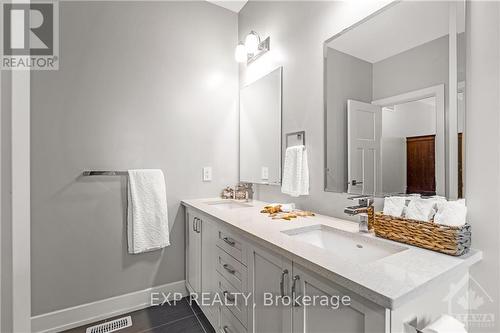 1136 Beckett Crescent, Ottawa, ON - Indoor Photo Showing Bathroom