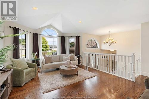 181 Millbrook Drive, Kingsville, ON - Indoor Photo Showing Living Room