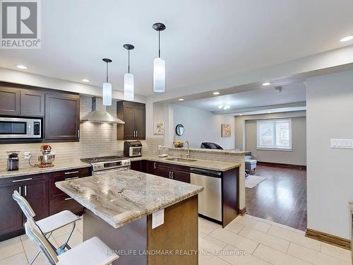 81 - 2300 Brays Lane, Oakville, ON - Indoor Photo Showing Kitchen With Stainless Steel Kitchen With Upgraded Kitchen