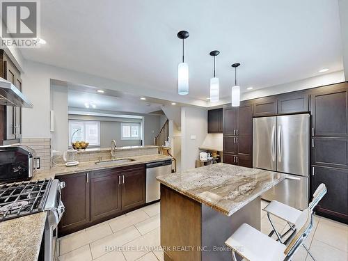 81 - 2300 Brays Lane, Oakville, ON - Indoor Photo Showing Kitchen With Stainless Steel Kitchen With Upgraded Kitchen