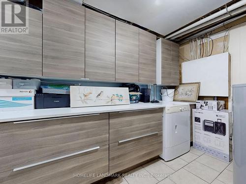 81 - 2300 Brays Lane, Oakville, ON - Indoor Photo Showing Laundry Room