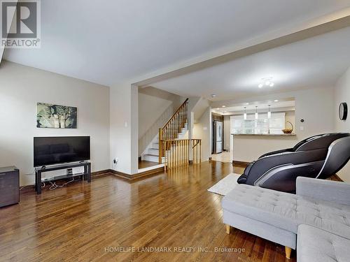 81 - 2300 Brays Lane, Oakville, ON - Indoor Photo Showing Living Room