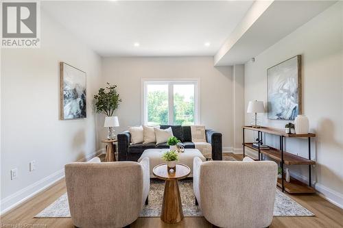 Refined and contemporary living experience. - 71 Fernridge Common, St. Catharines, ON - Indoor Photo Showing Living Room