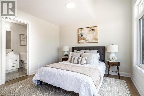 Primary suite with a 3-piece ensuite - 71 Fernridge Common, St. Catharines, ON - Indoor Photo Showing Bedroom