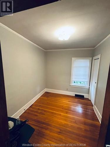 1621 Elsmere Avenue, Windsor, ON - Indoor Photo Showing Bathroom