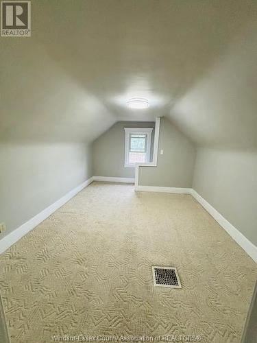 1621 Elsmere Avenue, Windsor, ON - Indoor Photo Showing Other Room