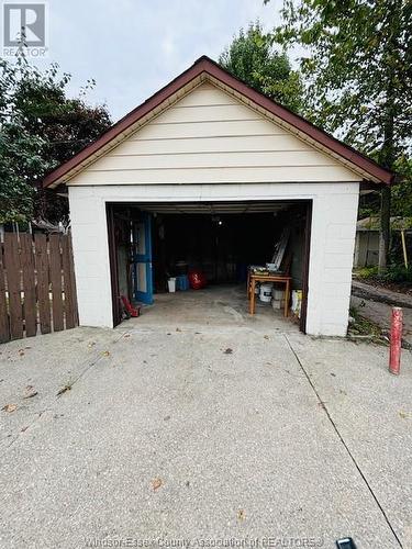 1621 Elsmere Avenue, Windsor, ON - Outdoor With Exterior