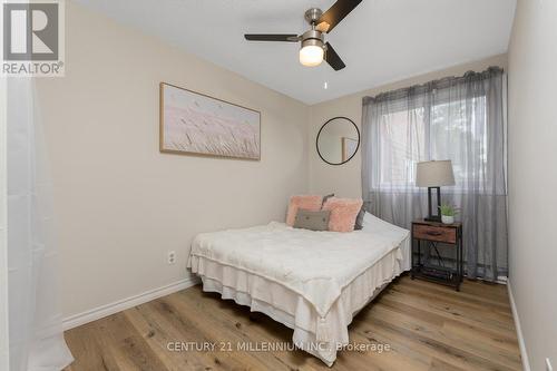 15 Hasting Square, Brampton, ON - Indoor Photo Showing Bedroom