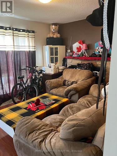 29 Jellicoe Crescent, Brampton, ON - Indoor Photo Showing Laundry Room