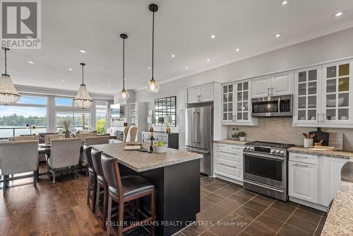 14735 Ninth Line, Whitchurch-Stouffville, ON - Indoor Photo Showing Kitchen With Upgraded Kitchen