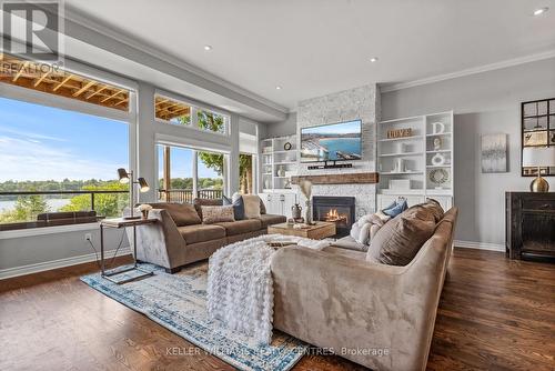 14735 Ninth Line, Whitchurch-Stouffville, ON - Indoor Photo Showing Living Room With Fireplace