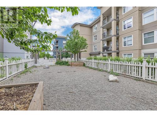 551 Yates Road Unit# 302, Kelowna, BC - Outdoor