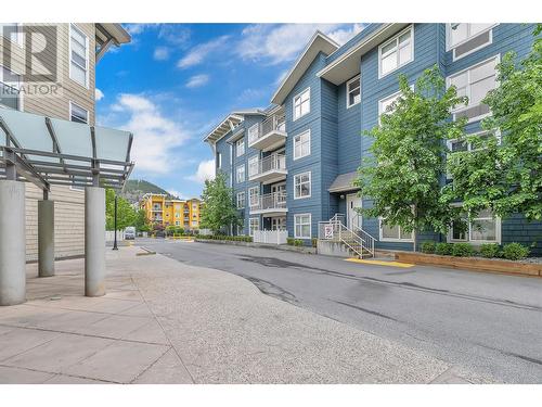 551 Yates Road Unit# 302, Kelowna, BC - Outdoor