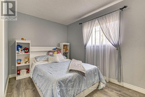 63 Tanner Drive, London, ON - Indoor Photo Showing Bedroom