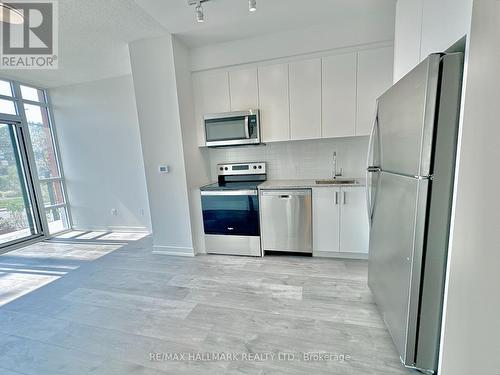 103 - 1010 Dundas Street E, Whitby, ON - Indoor Photo Showing Kitchen With Stainless Steel Kitchen