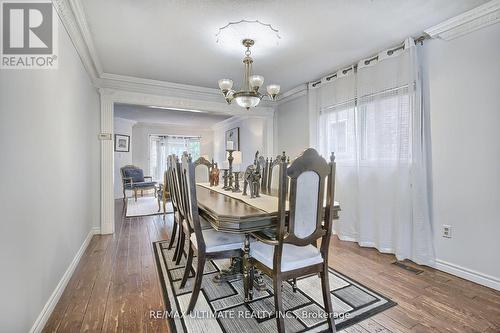 559 Avonwick Avenue, Mississauga, ON - Indoor Photo Showing Dining Room