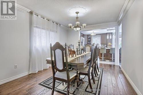 559 Avonwick Avenue, Mississauga, ON - Indoor Photo Showing Dining Room