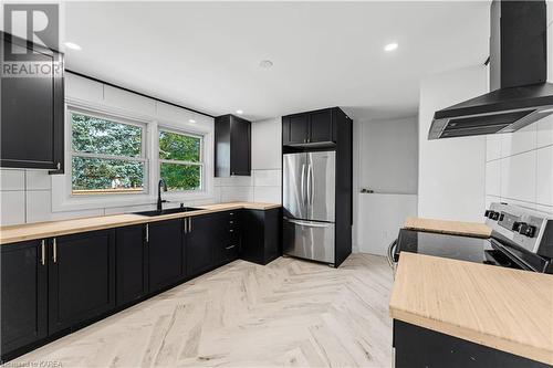 1218 Johnson Street, Kingston, ON - Indoor Photo Showing Kitchen