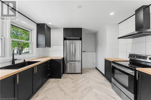 1218 Johnson Street, Kingston, ON - Indoor Photo Showing Kitchen