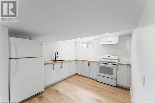 1218 Johnson Street, Kingston, ON - Indoor Photo Showing Kitchen