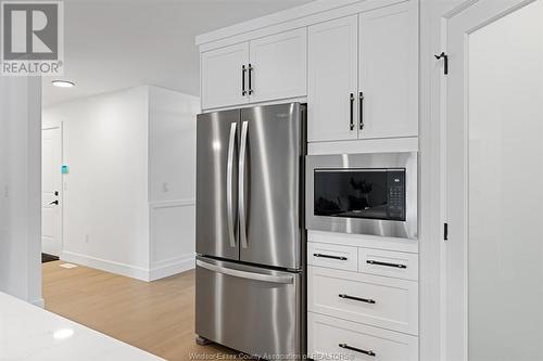 410 Jolly, Lasalle, ON - Indoor Photo Showing Kitchen