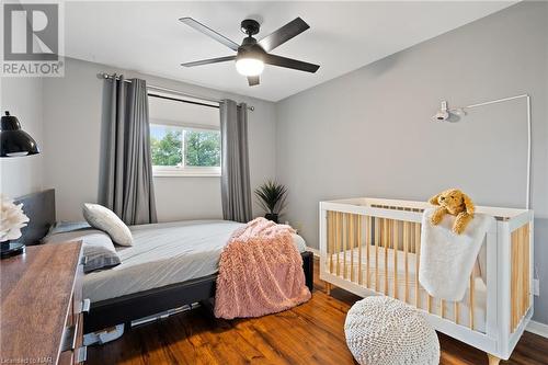 17 Pioneer Court, St. Catharines, ON - Indoor Photo Showing Bedroom